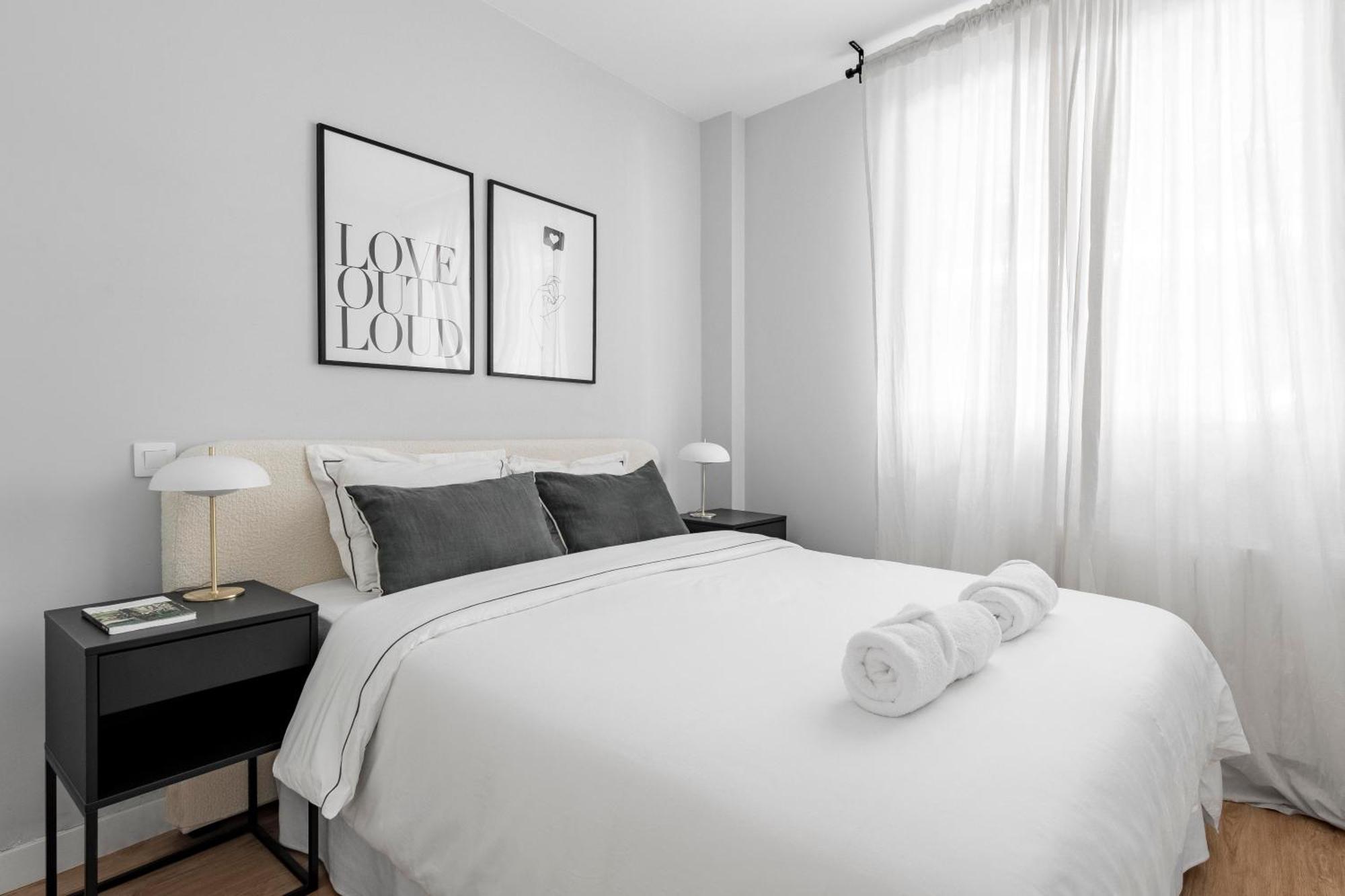 Cozy 2 Bedroom Apartment With Patio Madrid Exterior foto